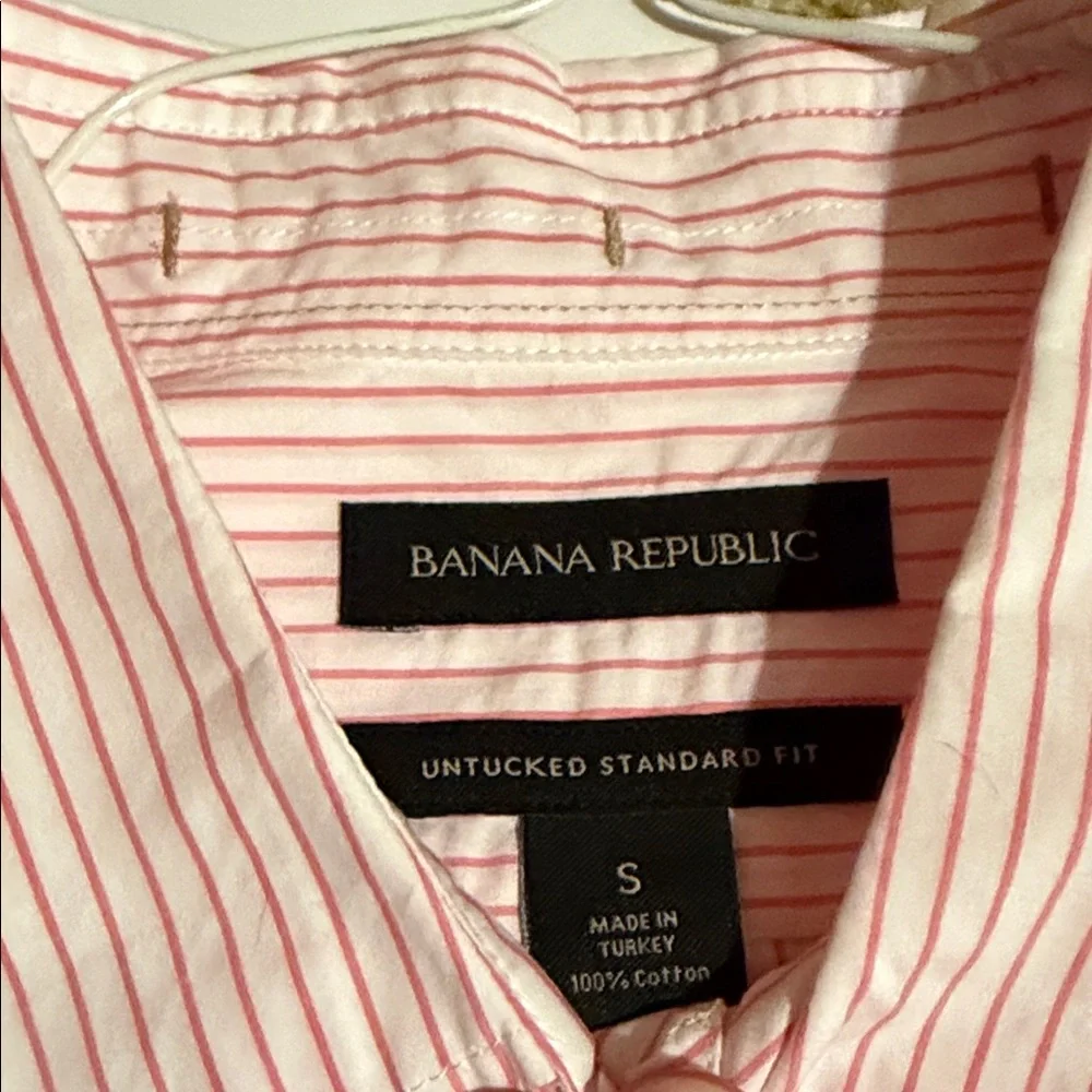 Banana Republic Men's Light Pink Striped Dress Shirt